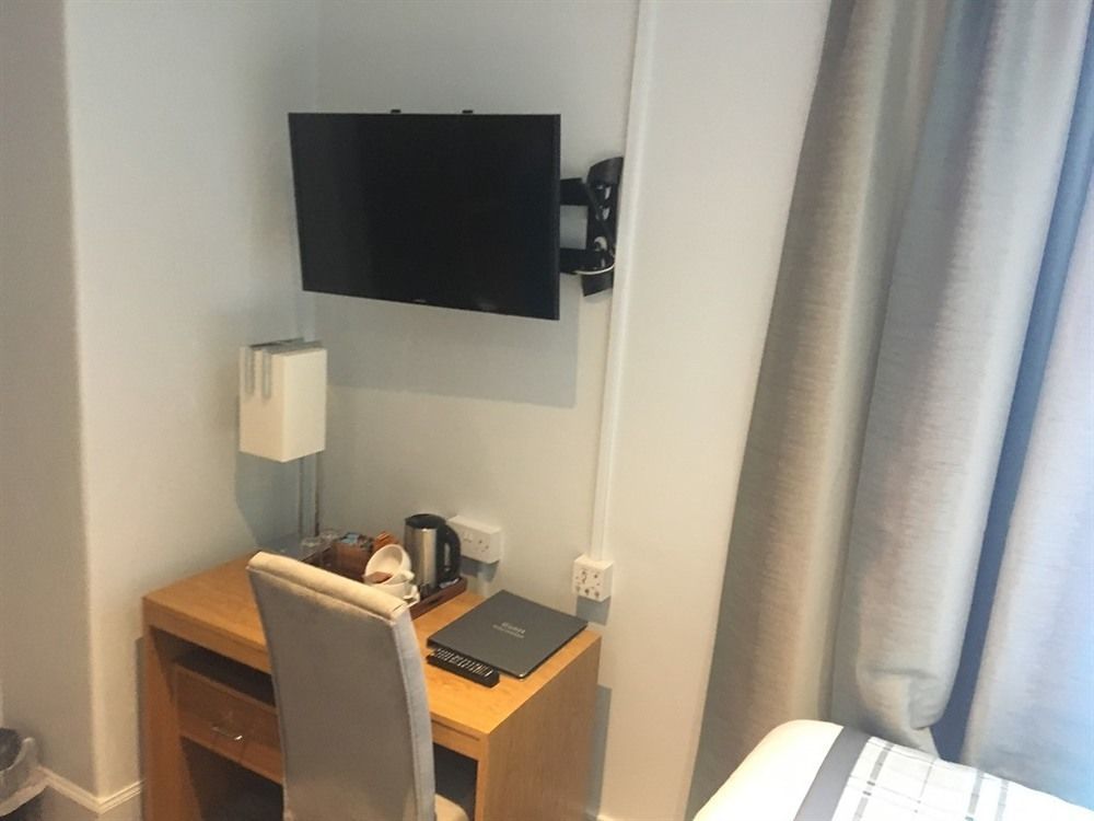 West Port Hotel Линлитгоу Экстерьер фото